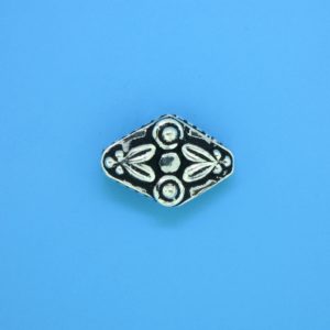15167 - Bali Silver Bead 17x12x5.5mm 15167 - Bali Silver Bead 17x12x5.5mm
