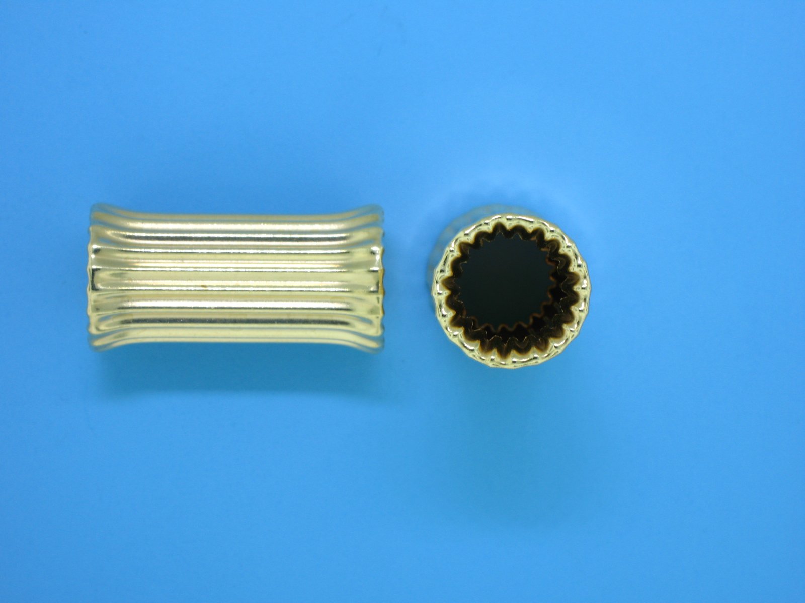 864 - 11x21mm Gold Filled Bone Shape Bead 864 - 11x21mm Gold Filled Bone Shape Bead