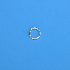 661 - 4mm Sterling Silver Closed Jump Ring 661 - 4mm Sterling Silver Closed Jump Ring