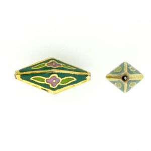 8600C - 21x10mm Fancy Cloisonne Bead - Green 8600C - 21x10mm Fancy Cloisonne Bead - Green