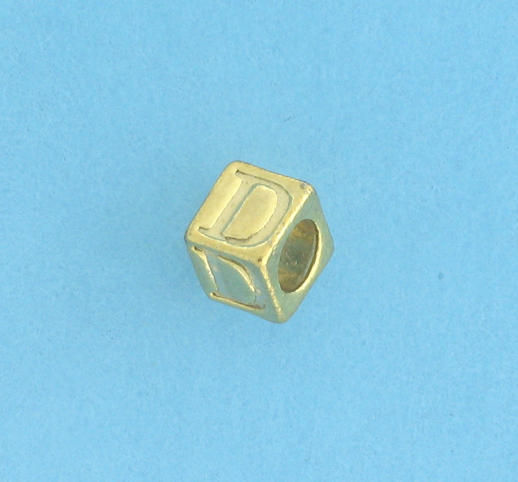 9800 - 5.5mm Gold Plated Alphabet Beads - D 9800 - 5.5mm Gold Plated Alphabet Beads - D