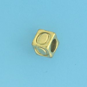 9800 - 5.5mm Gold Plated Alphabet Beads - O 9800 - 5.5mm Gold Plated Alphabet Beads - O