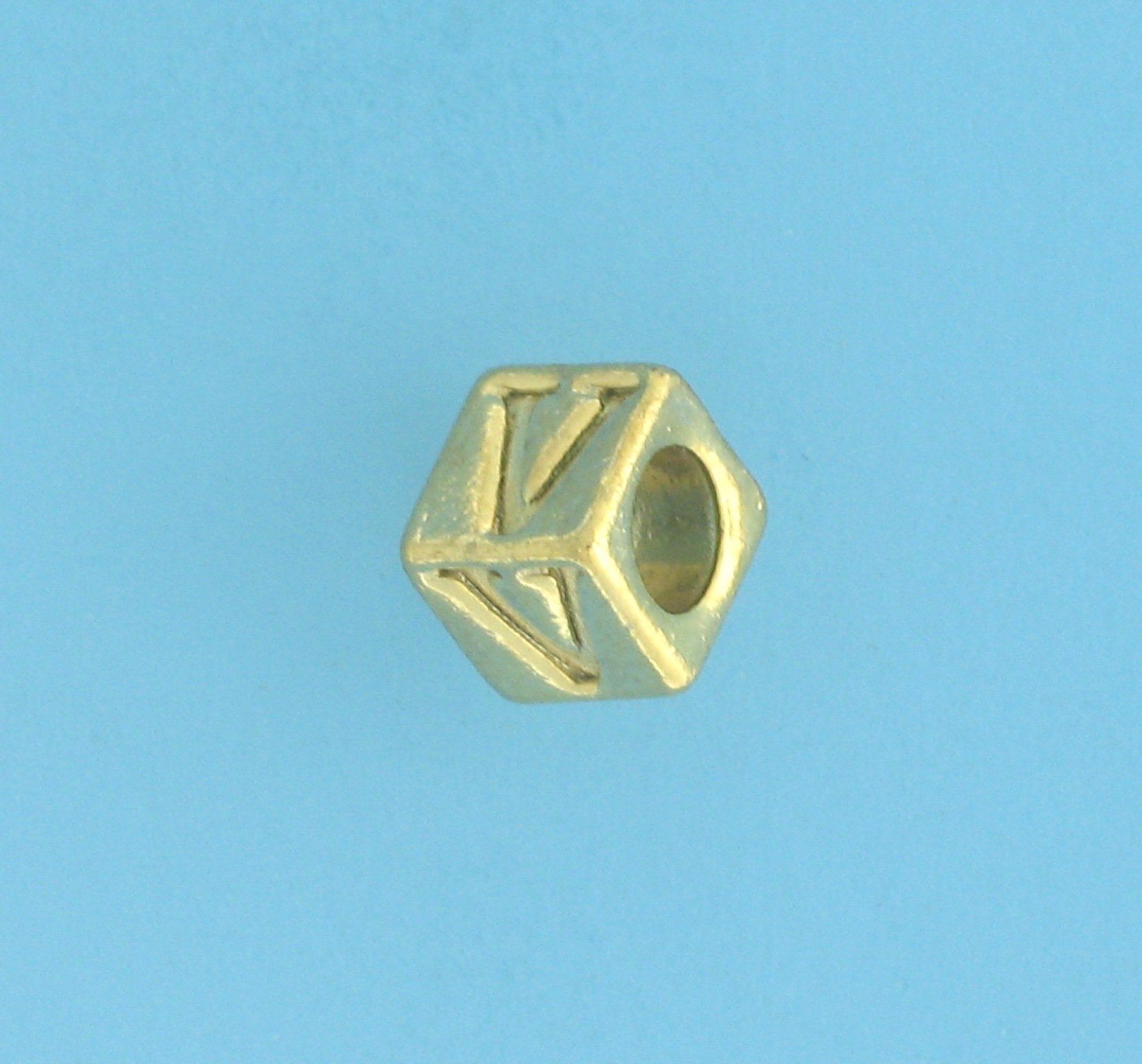 9800 - 5.5mm Gold Plated Alphabet Beads - V 9800 - 5.5mm Gold Plated Alphabet Beads - V
