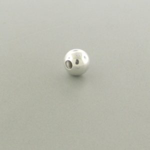 565 - 6mm Sterling Silver Plain Round Bead 565 - 6mm Sterling Silver Plain Round Bead