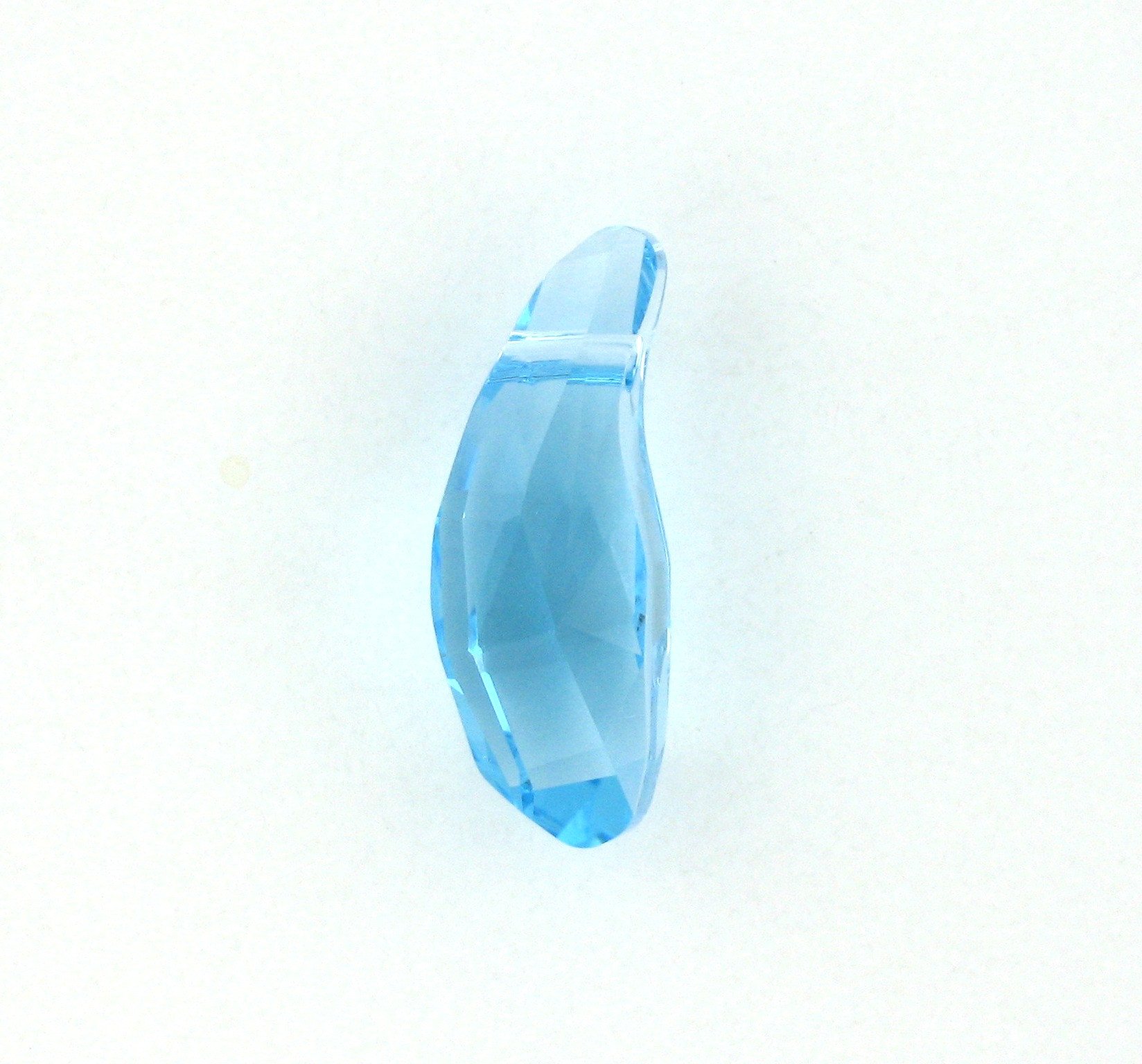 5531 - 28mm Swarovski Aquiline Crystal Bead - Aquamarine 5531 - 28mm Swarovski Aquiline Crystal Bead - Aquamarine