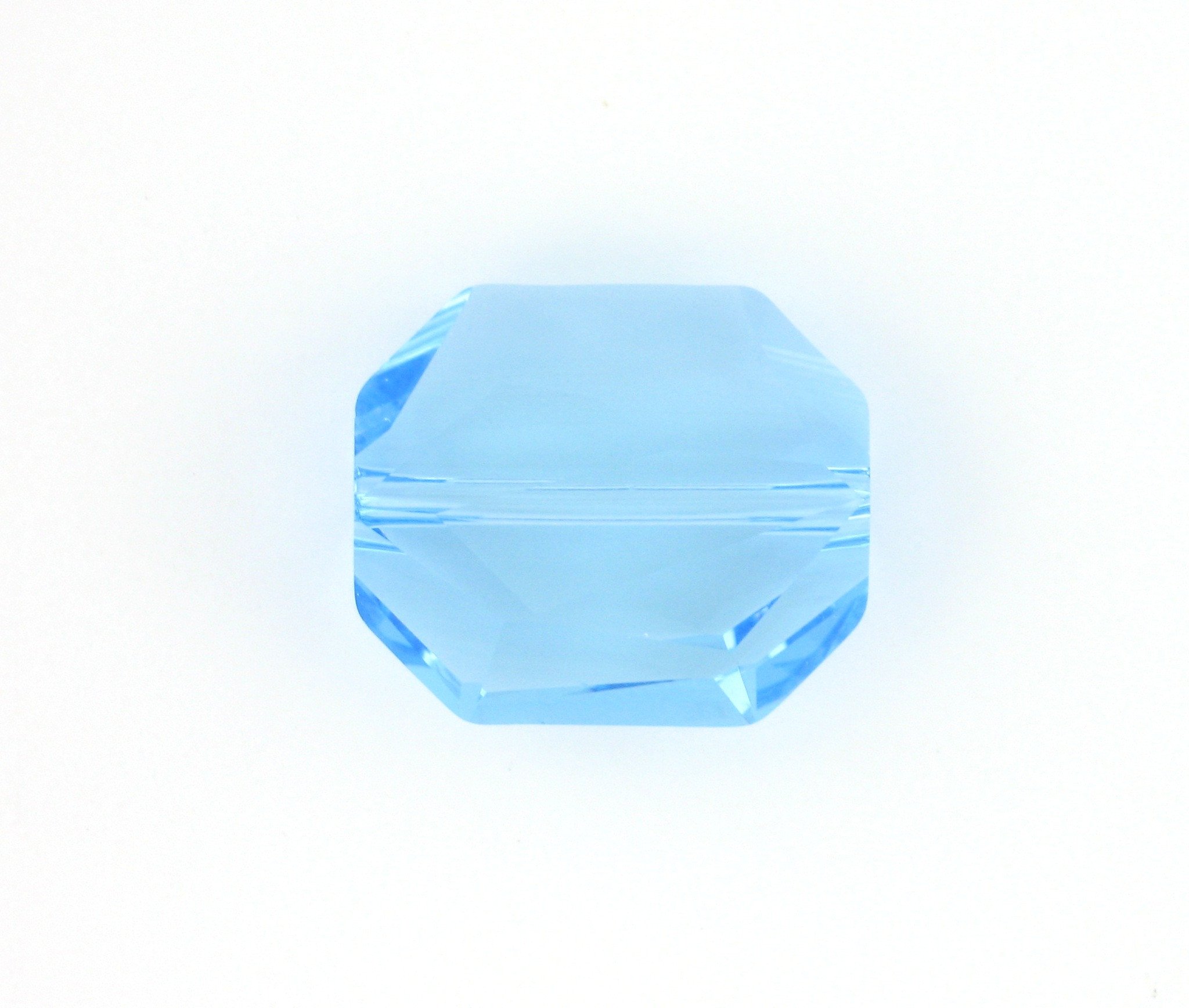 5520 - 12mm Swarovski Graphic Crystal Bead - Aquamarine 5520 - 12mm Swarovski Graphic Crystal Bead - Aquamarine