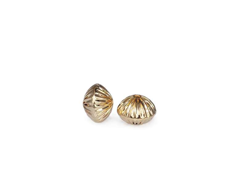 #79 - 7mm Gold Filled Straight Corrugated Round Saucer Bead (Rondelle) #79 - 7mm Gold Filled Straight Corrugated Round Saucer Bead (Rondelle)