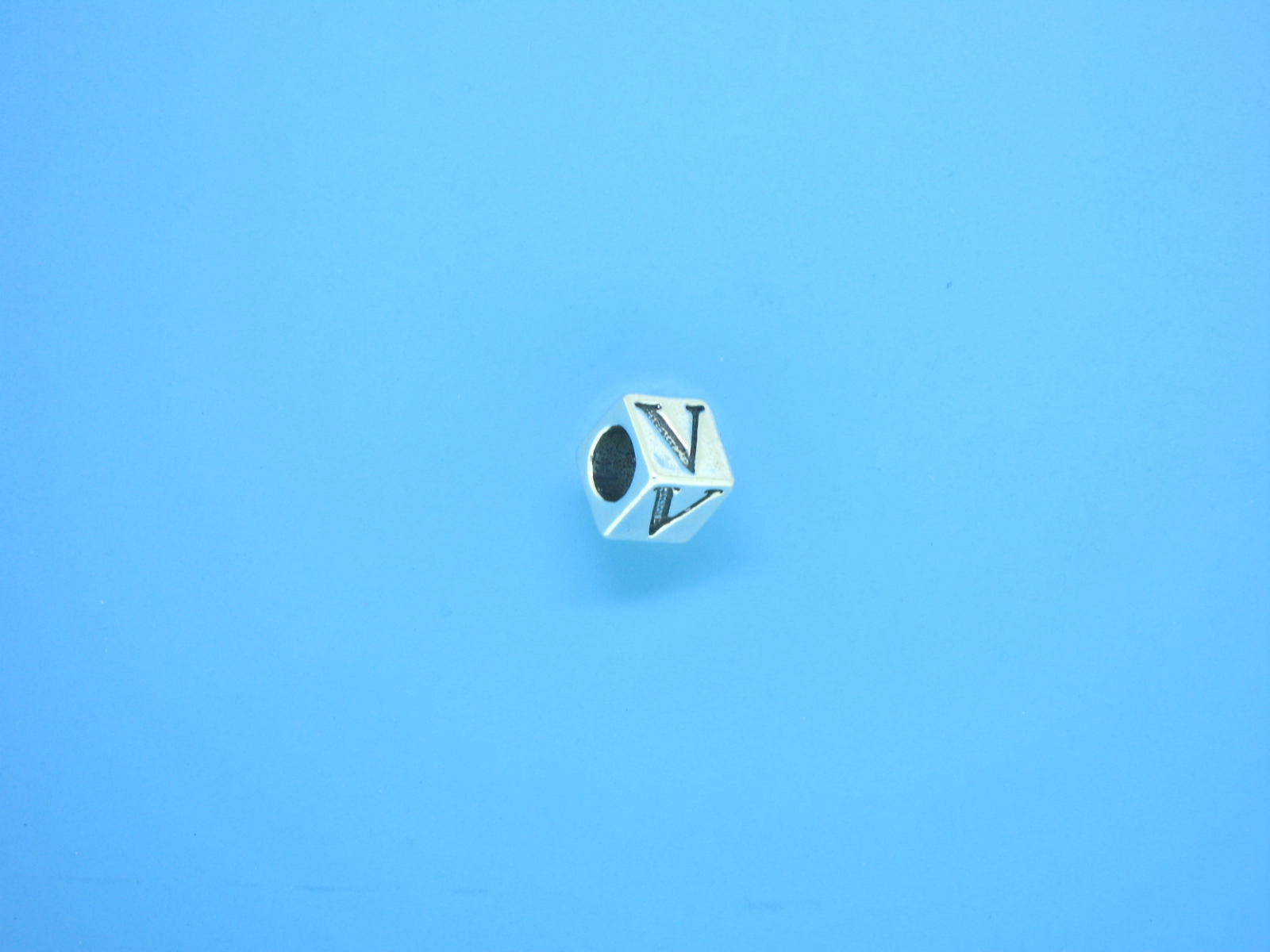 1309 - 5.5mm Sterling Silver Alphabet - V 1309 - 5.5mm Sterling Silver Alphabet - V