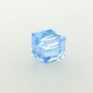 5601 - 6mm Swarovski Cube Crystal - Aquamarine AB 5601 - 6mm Swarovski Cube Crystal - Aquamarine AB