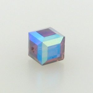 5601 - 8mm Swarovski Cube Crystal - Burgundy AB 5601 - 8mm Swarovski Cube Crystal - Burgundy AB