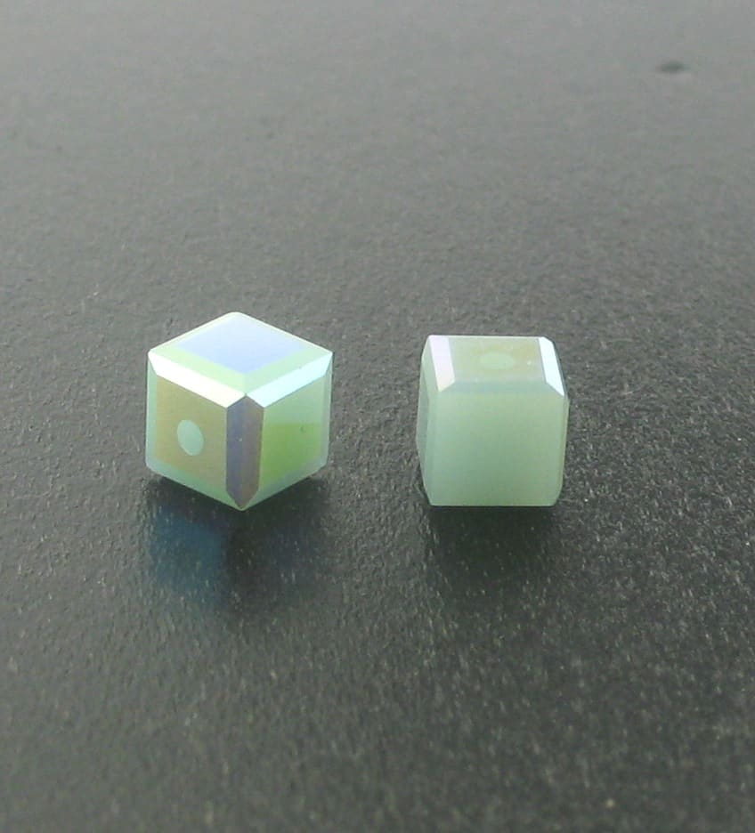 5601 - 4mm Swarovski Cube Crystal - Mint Alabaster AB 5601 - 4mm Swarovski Cube Crystal - Mint Alabaster AB