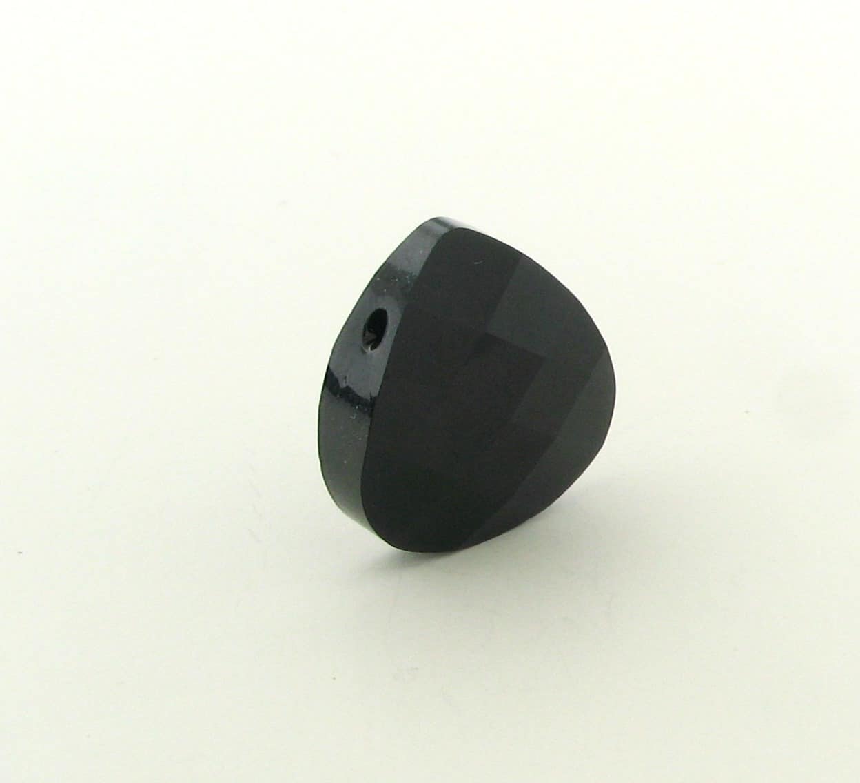 6012 - 15.4x14mm Swarovski Flat Briolette Pendant - Jet 6012 - 15.4x14mm Swarovski Flat Briolette Pendant - Jet
