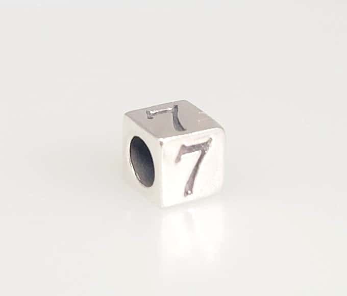 1311 - 5.5mm Sterling Silver Number - 7 1311 - 5.5mm Sterling Silver Number - 7
