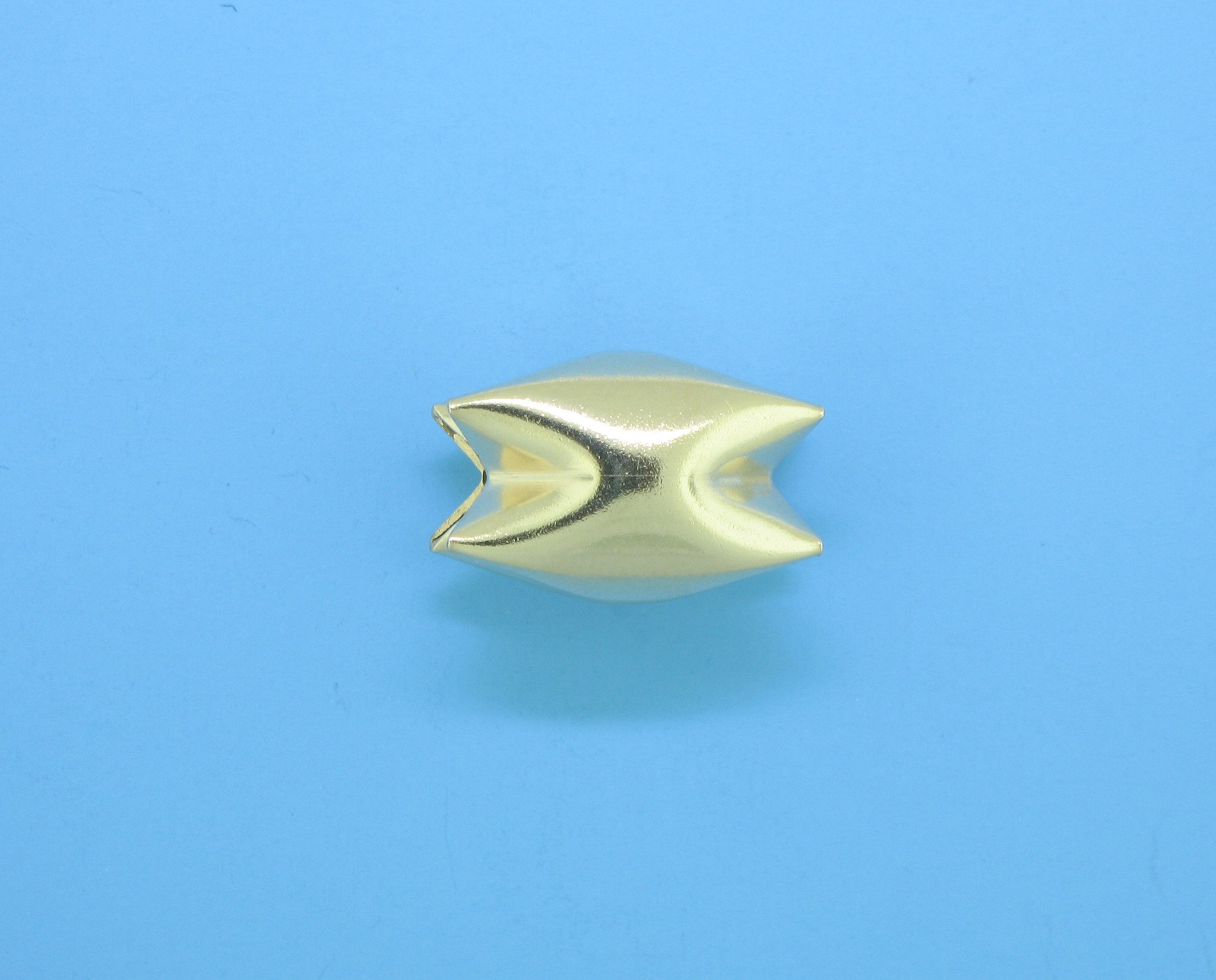 15x10mm Gold Filled Shiny Interlock Beads 14/20kt. 15x10mm Gold Filled Shiny Interlock Beads 14/20kt.